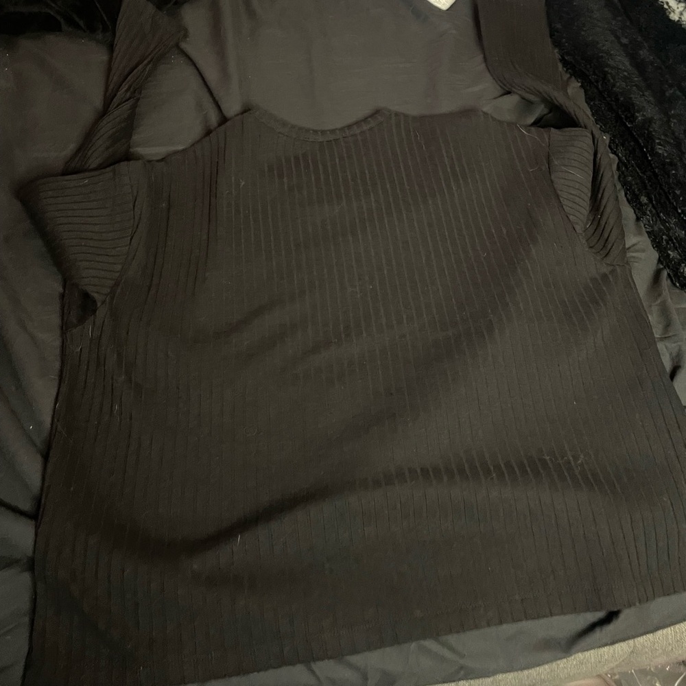 Time&Tru ribbed long sleeve top!!
